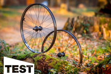 Zipp 3ZERO Moto Carbon-Laufradsatz: Wir vergeben die Enduro-Laufräder 5 x zum Lesertest!